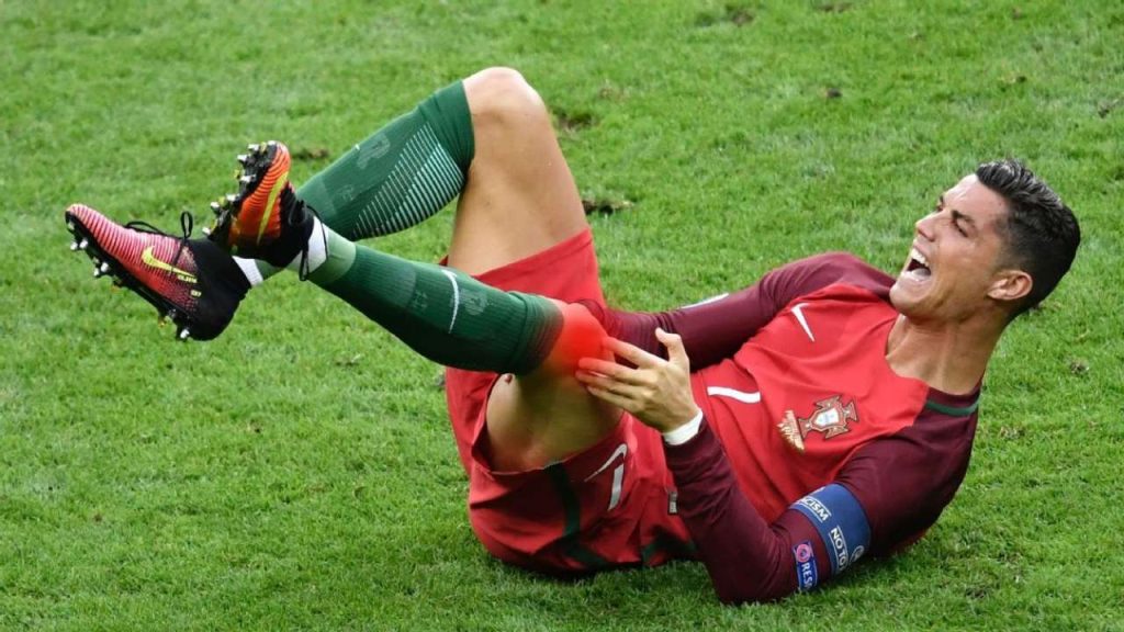 Jenis Cedera Lutut Pemain Sepak Bola