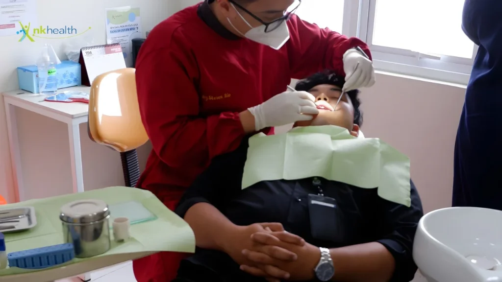 cara mengatasi bau mulut karena gigi berlubang